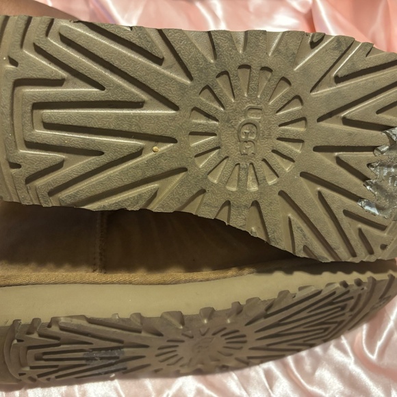 Ugg Mini Bailey Bow Boots - Picture 8 of 10